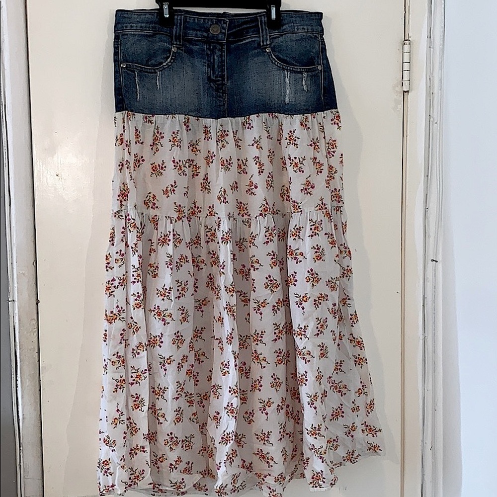 Kettle Black Skirt
